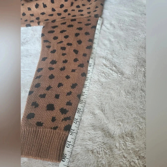 LG Hayden Animal Print Butyon Cardigan - Picture 9 of 9